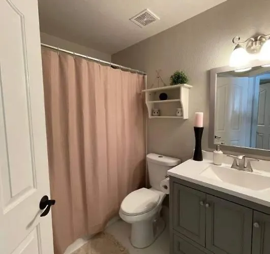Ferienhaus Glendale Escape Private Pool & Charming Patio